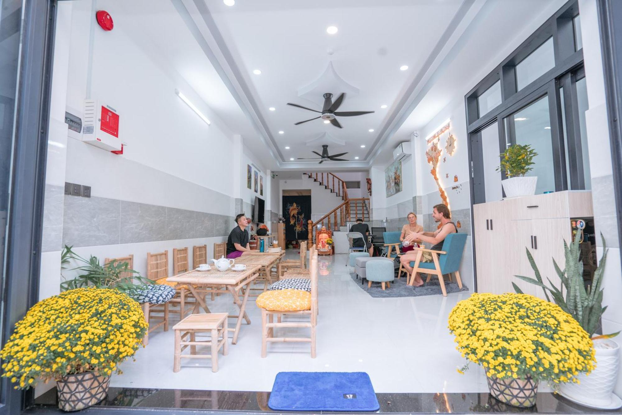 Aloha Saigon Premium Hostel By Local Travel Experts - Newly Opened, Less-Touristy Location, Spacious Rooms, Glass Shower Bathroom, Free Breakfast & Walking Tour Ho Chi Minh City Bagian luar foto