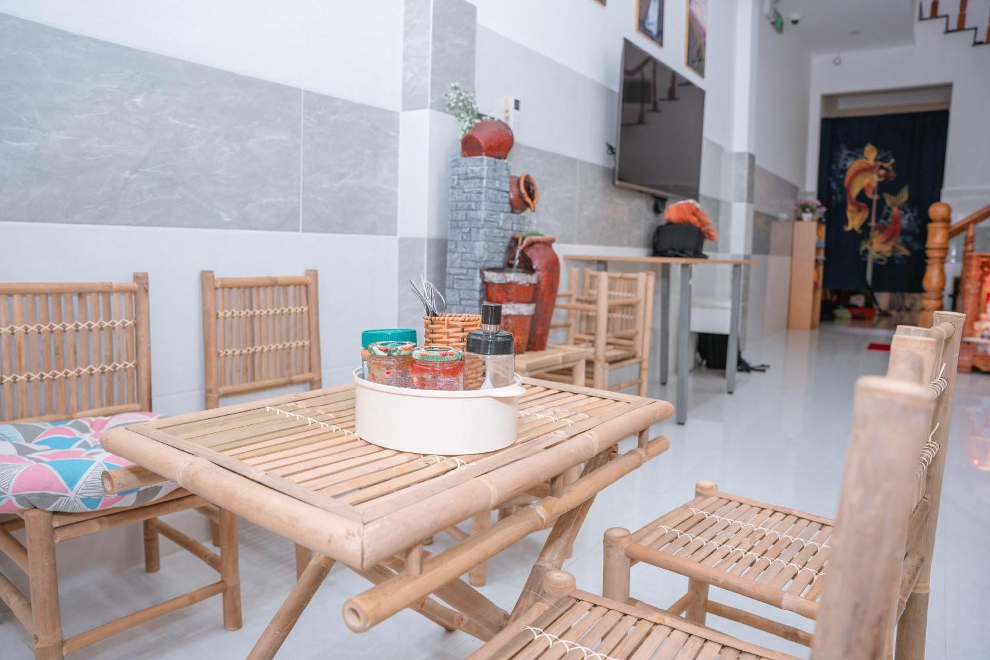 Aloha Saigon Premium Hostel By Local Travel Experts - Newly Opened, Less-Touristy Location, Spacious Rooms, Glass Shower Bathroom, Free Breakfast & Walking Tour Ho Chi Minh City Bagian luar foto