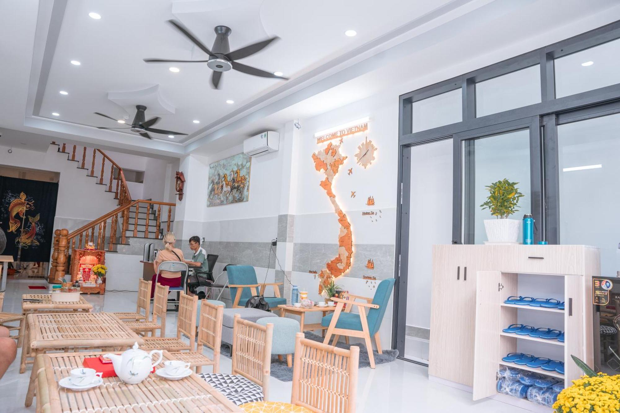 Aloha Saigon Premium Hostel By Local Travel Experts - Newly Opened, Less-Touristy Location, Spacious Rooms, Glass Shower Bathroom, Free Breakfast & Walking Tour Ho Chi Minh City Bagian luar foto